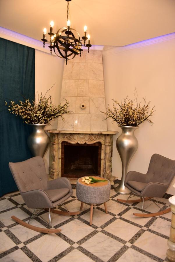 La Casa Hotel Yerevan Bagian luar foto