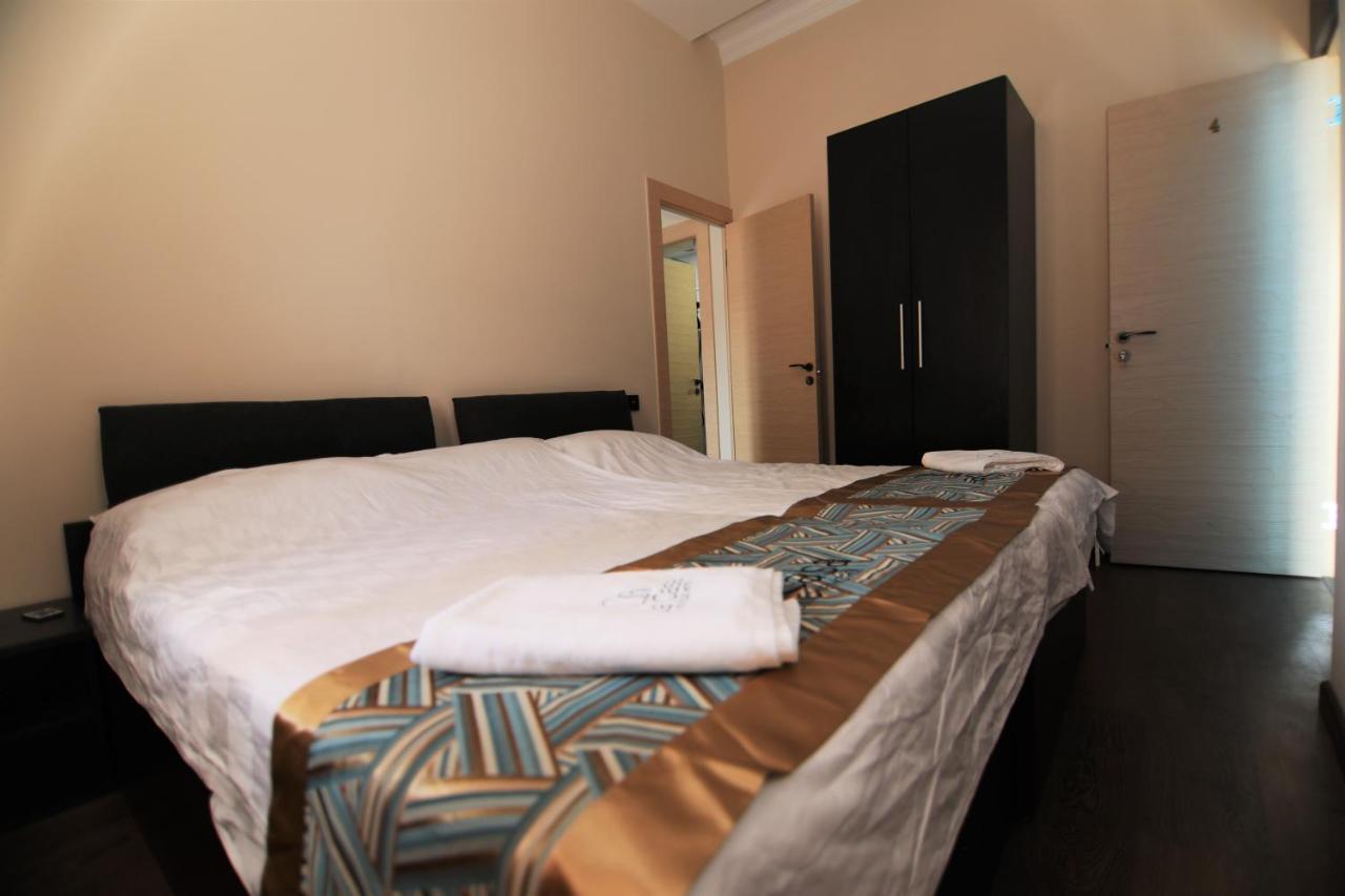 La Casa Hotel Yerevan Bagian luar foto