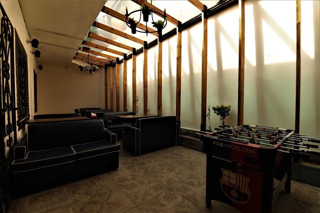 La Casa Hotel Yerevan Bagian luar foto