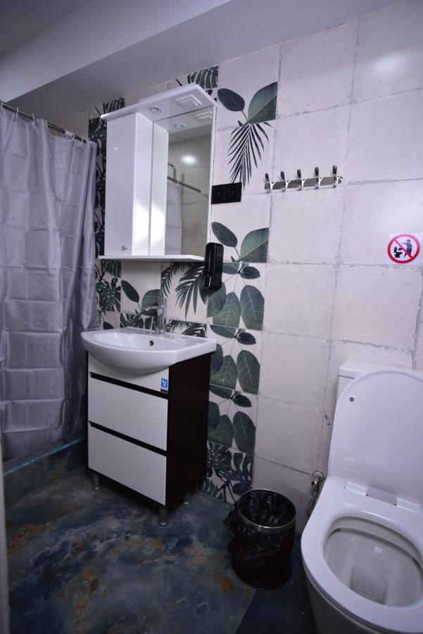 La Casa Hotel Yerevan Bagian luar foto