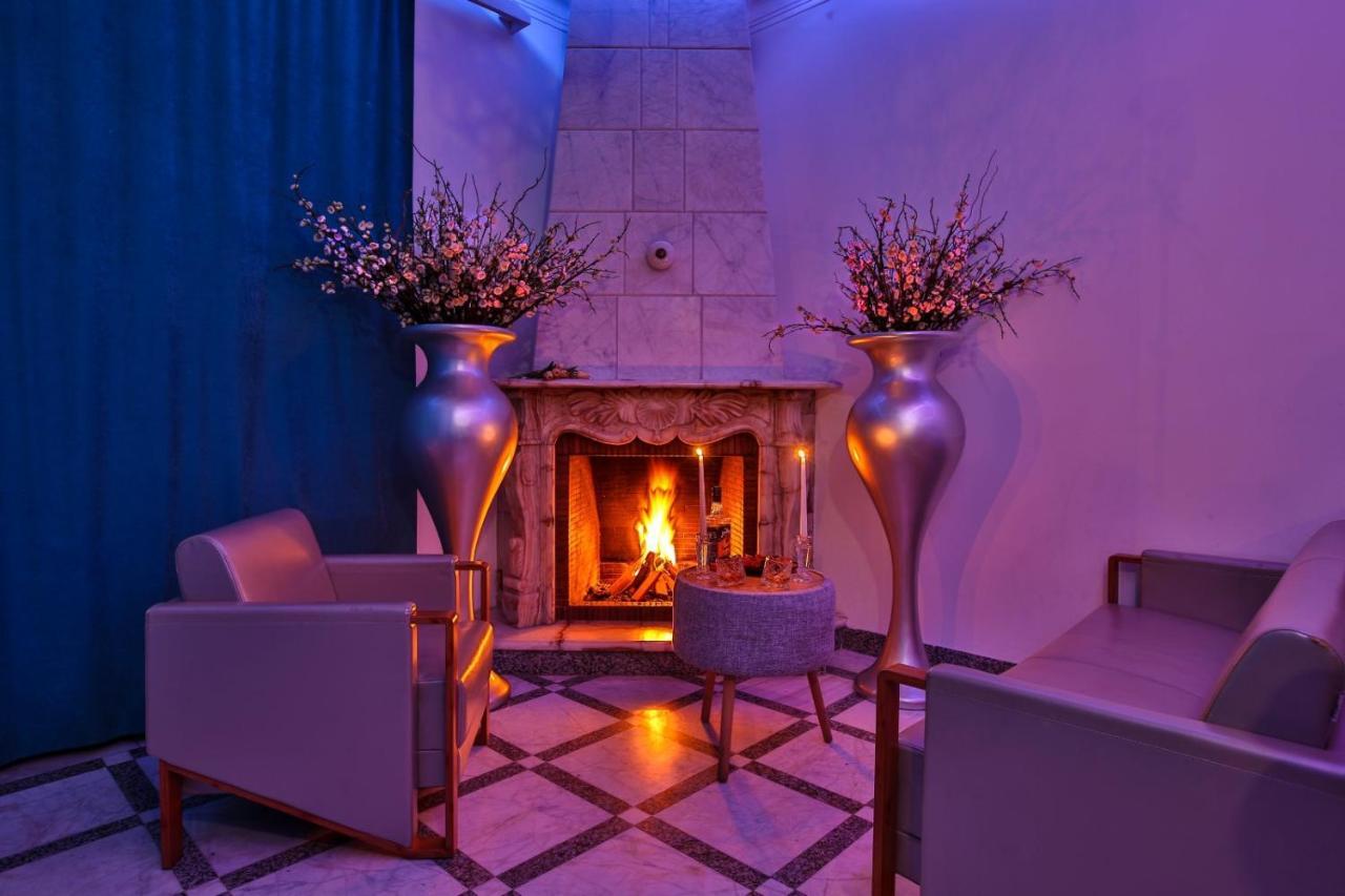 La Casa Hotel Yerevan Bagian luar foto